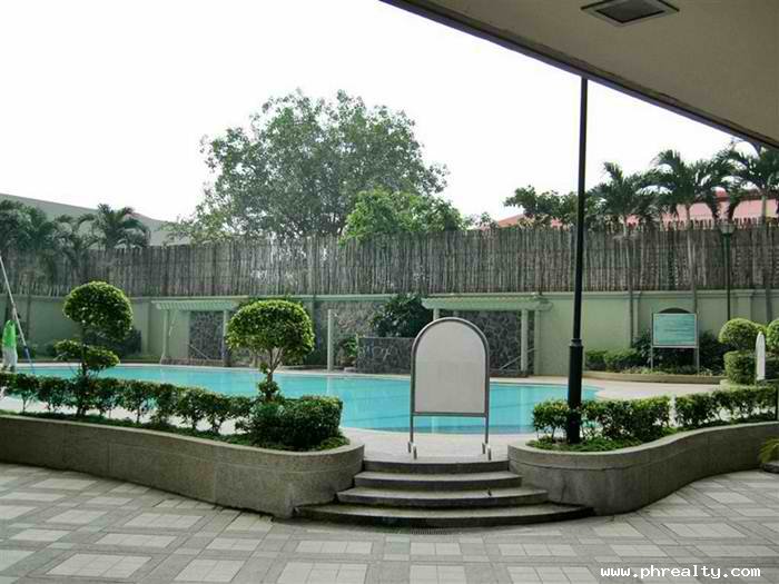 4,000,000 Dansalan Gardens 2BR, Condo For Sale In Mandaluyong, Metro