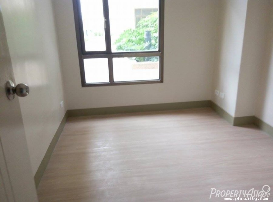 2,500,000 suntrust treetop villas 2BR, Condo For Sale In Makati
