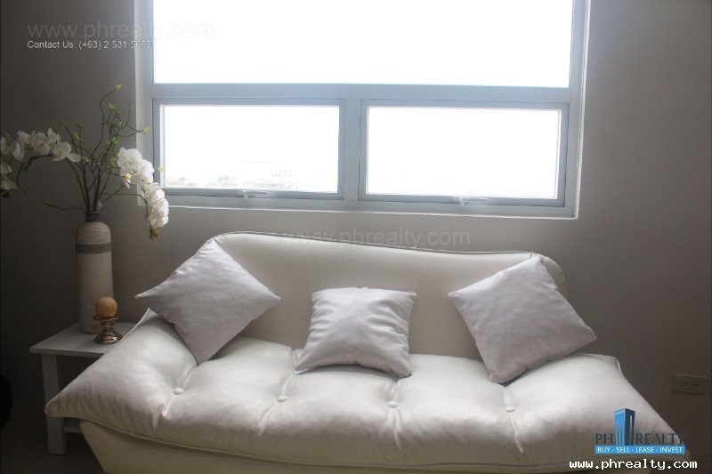 30,000 2BR Condo for Rent in Gilmore Tower, Condo For In Quezon, Metro Manila.