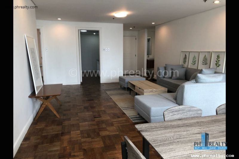 3 BR Condo For Resale in The Peak Tower
