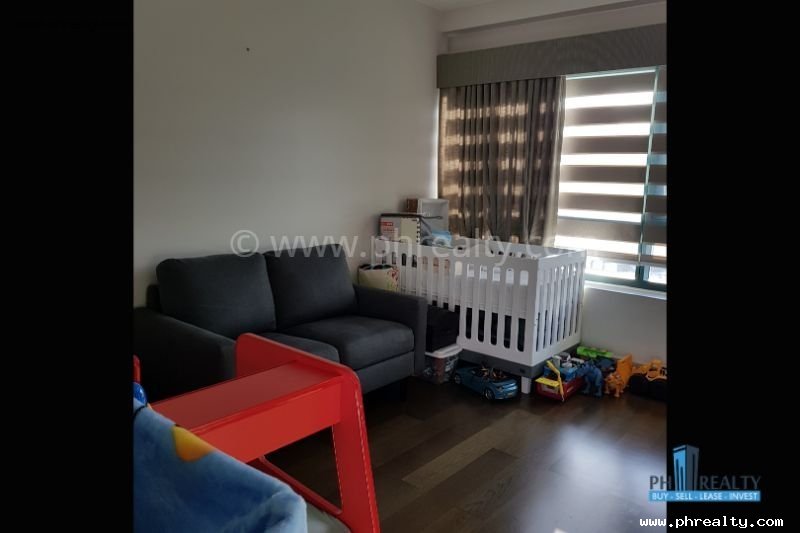 3 BR Condo For Rent in Edades Tower